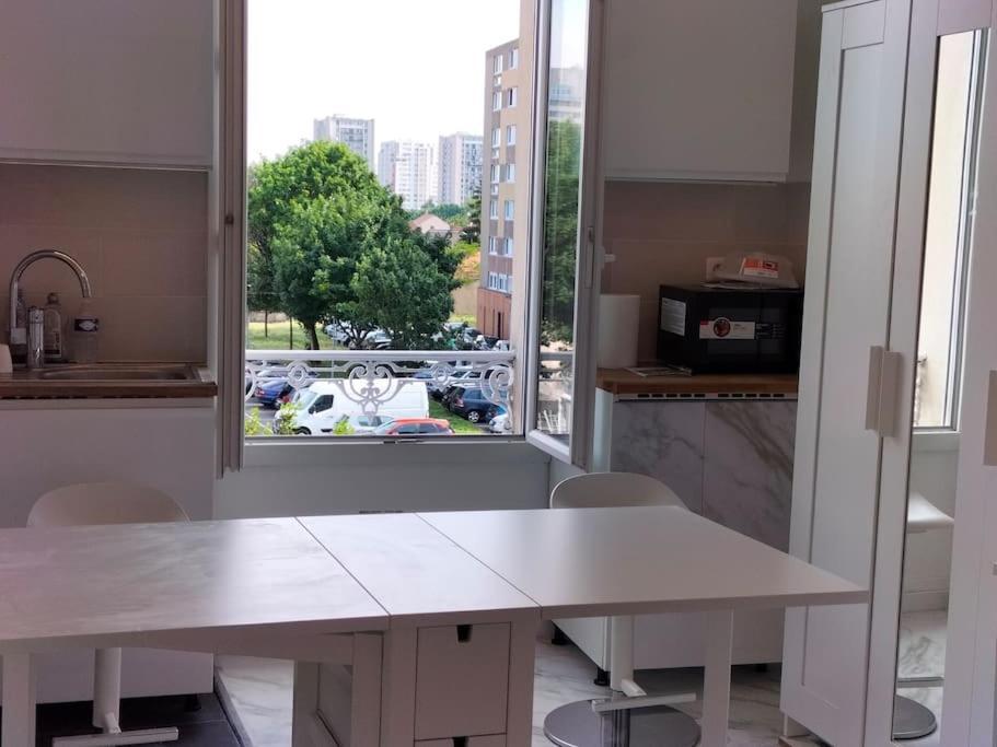 Paris Tourist Apartment, France Stains Εξωτερικό φωτογραφία